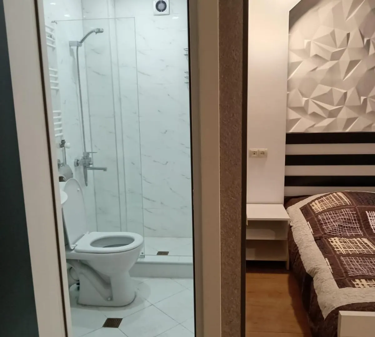 Umut Otel Tbilisi 0*,  Georgien